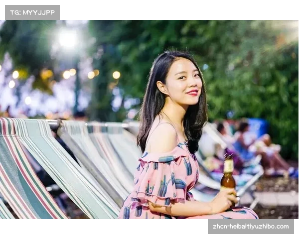 欧洲杯女神欣杨引领时尚潮流 谁将问鼎最美推女郎之争